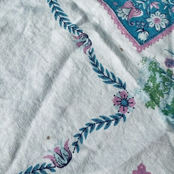 Vintage Farmhouse Linen Square Tablecloth - Picture 7 of 8